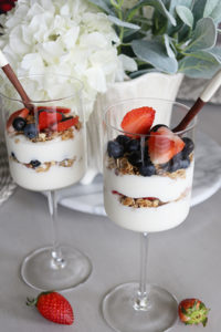 How to Quickly Make a Yogurt Parfait