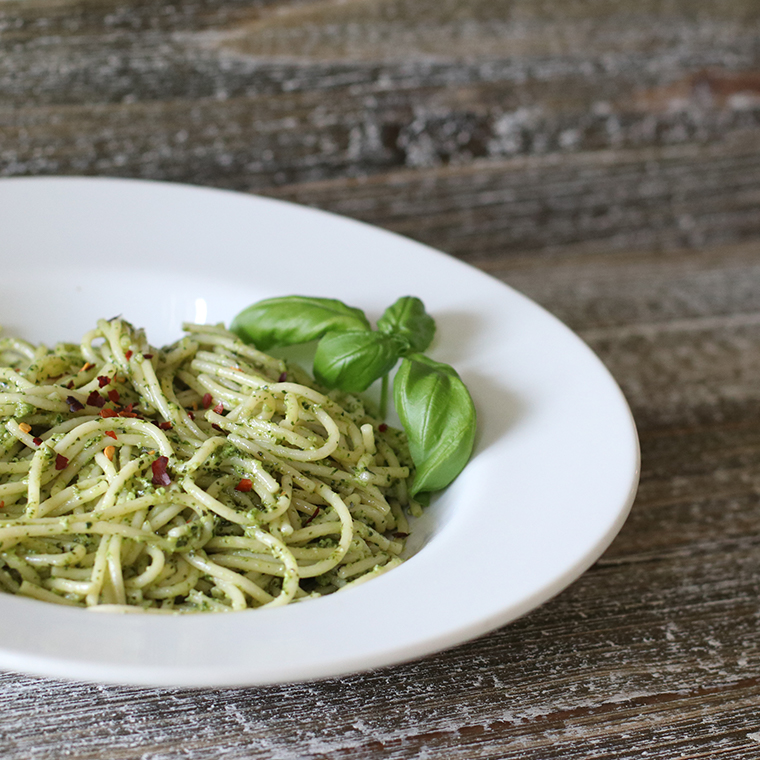 How to Quickly Make a Fresh Basil Pesto