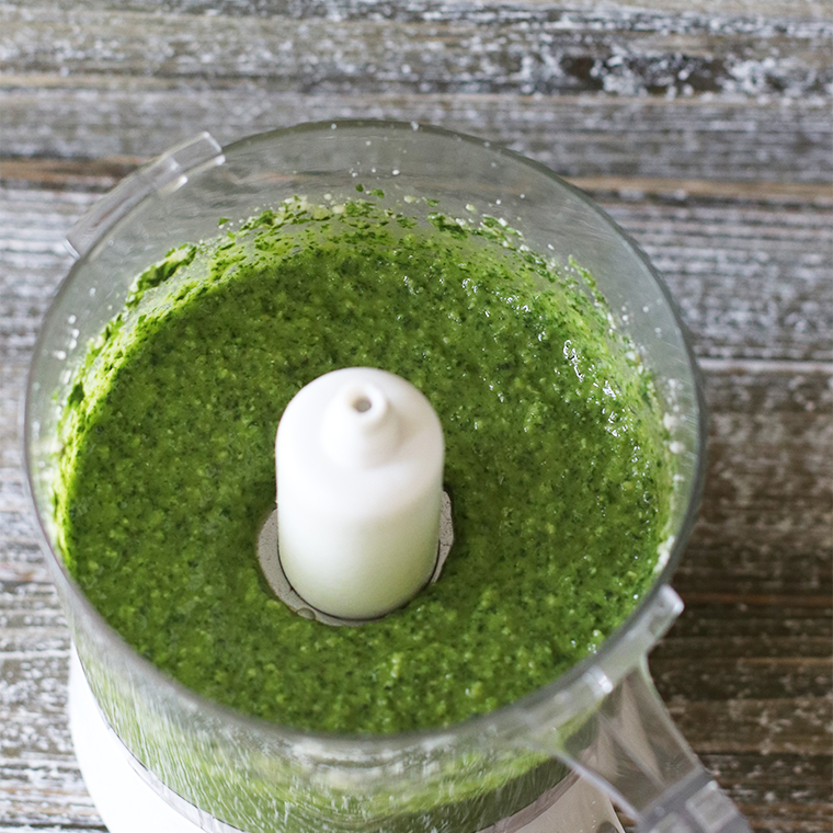 How to Quickly Make a Fresh Basil Pesto