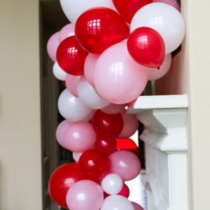 The Easiest DIY Balloon Garland Tutorial